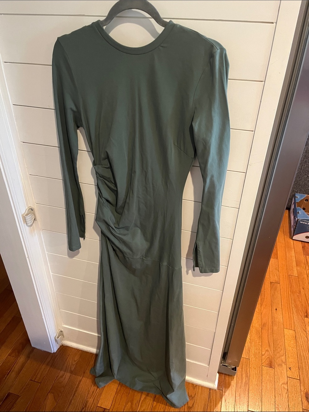 Veiled New York Long Sleeve Ruched Waist Maxi Dress - Green small